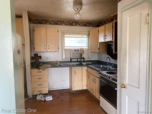 3565 Niagara Street, Wayne, MI 48184