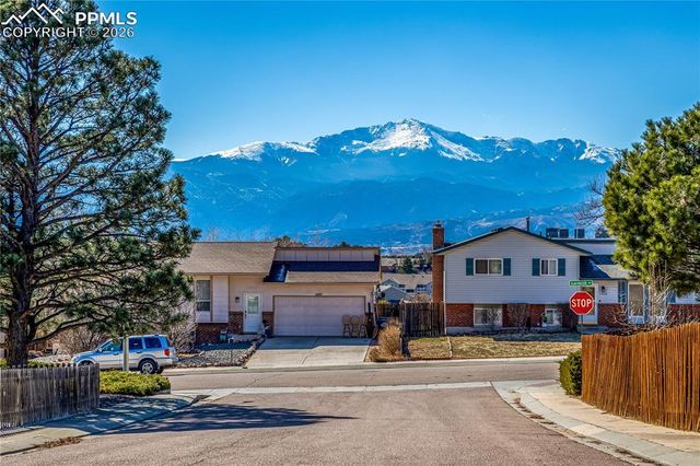 2925 Garmish Place, Colorado Springs, CO 80918