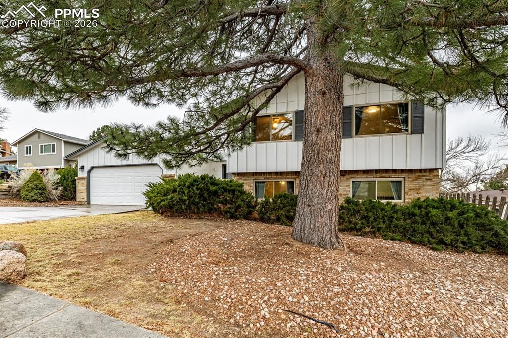 2925 Garmish Place, Colorado Springs, CO 80918