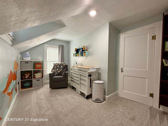 212 Auburn Street, Midland, MI 48640