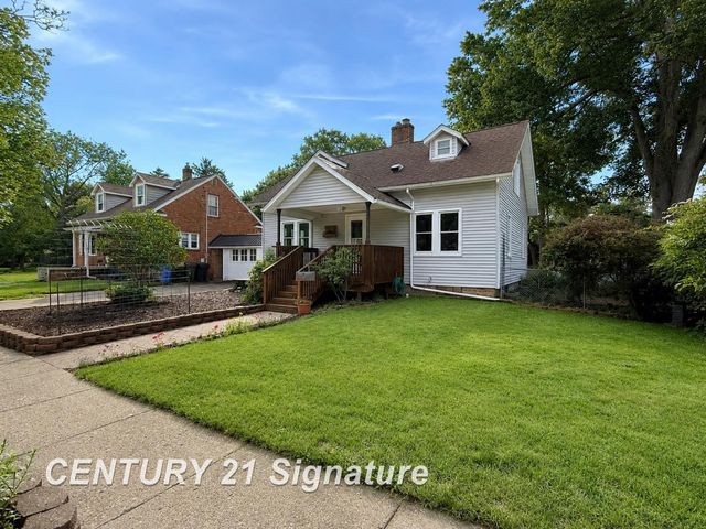212 Auburn Street, Midland, MI 48640