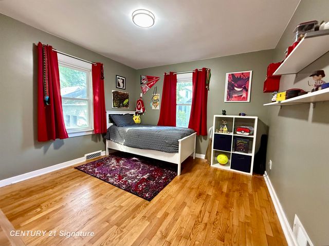 212 Auburn Street, Midland, MI 48640