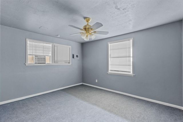 810 93rd Street, Galveston, TX 77554