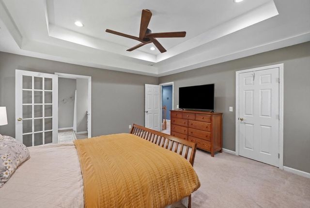 17 Rock Ave, Hudson, MA 01749
