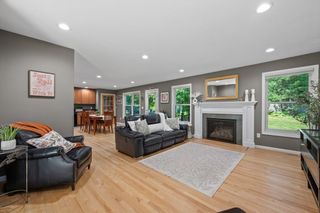 17 Rock Ave, Hudson, MA 01749