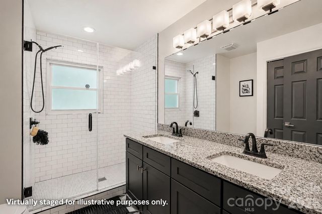 1027 Dresden Drive W, Charlotte, NC 28205