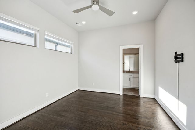 4226 Roseland Avenue 203, Dallas, TX 75204