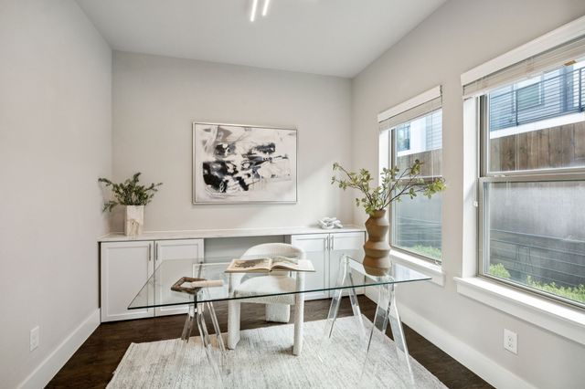 4226 Roseland Avenue 203, Dallas, TX 75204