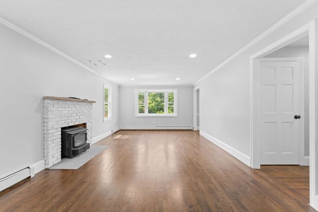 5 Tuckoosa Cir, Bridgewater, MA 02324