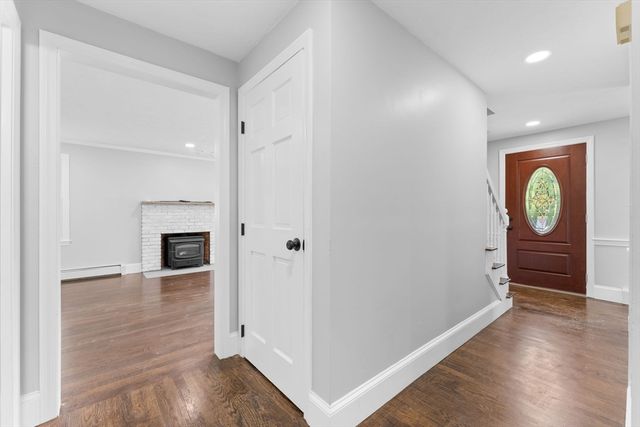 5 Tuckoosa Cir, Bridgewater, MA 02324