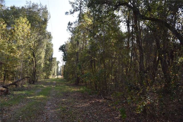 1220 SE US HIGHWAY 301, Hawthorne, FL 32640