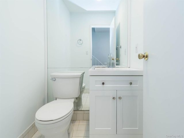 78 Santa Barbara Drive, Plainview, NY 11803