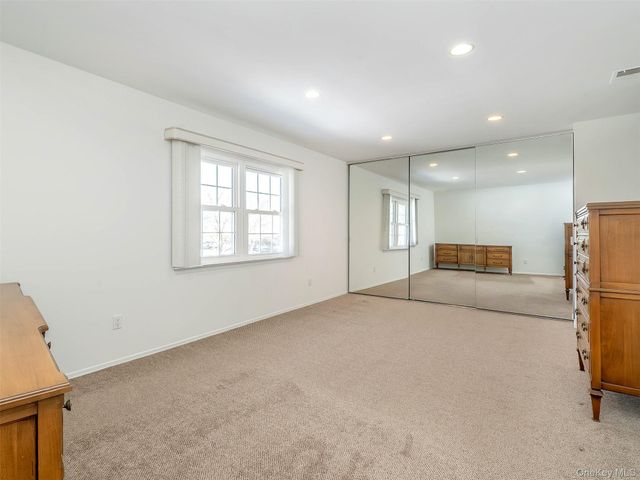 78 Santa Barbara Drive, Plainview, NY 11803