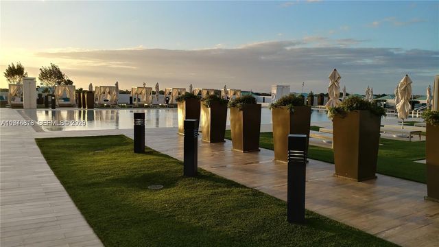 5300 PASEO BLVD 1603, Doral, FL 33166