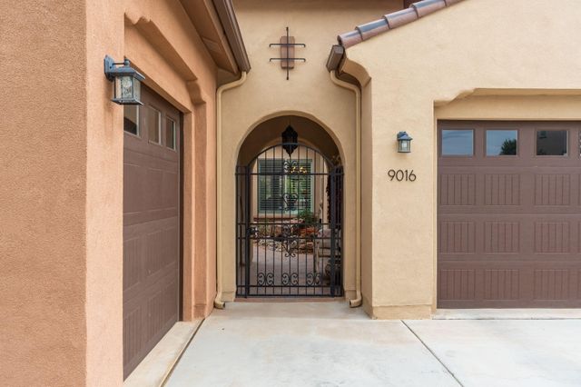 9016 Retablo Road NW, Albuquerque, NM 87120