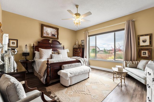 9016 Retablo Road NW, Albuquerque, NM 87120