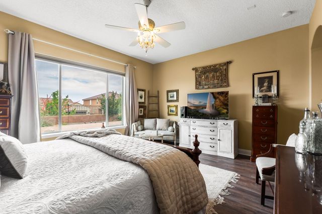 9016 Retablo Road NW, Albuquerque, NM 87120