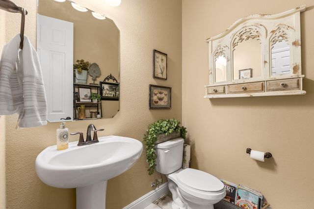 9016 Retablo Road NW, Albuquerque, NM 87120
