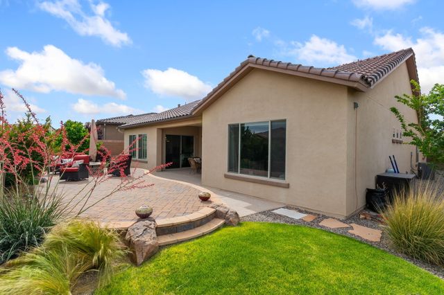 9016 Retablo Road NW, Albuquerque, NM 87120
