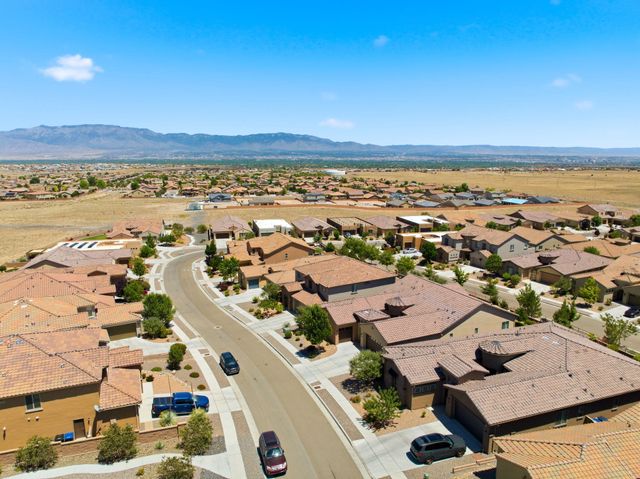 9016 Retablo Road NW, Albuquerque, NM 87120