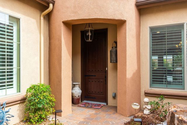9016 Retablo Road NW, Albuquerque, NM 87120