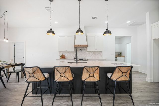 100 S Micah Andrews, Blanco, TX 78606