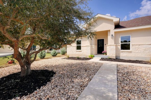 100 S Micah Andrews, Blanco, TX 78606