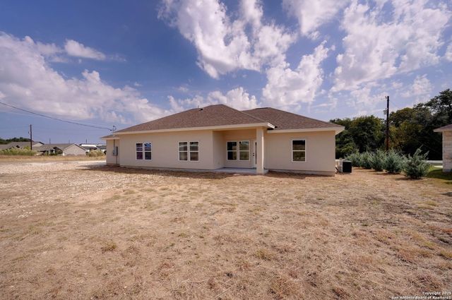 100 S Micah Andrews, Blanco, TX 78606