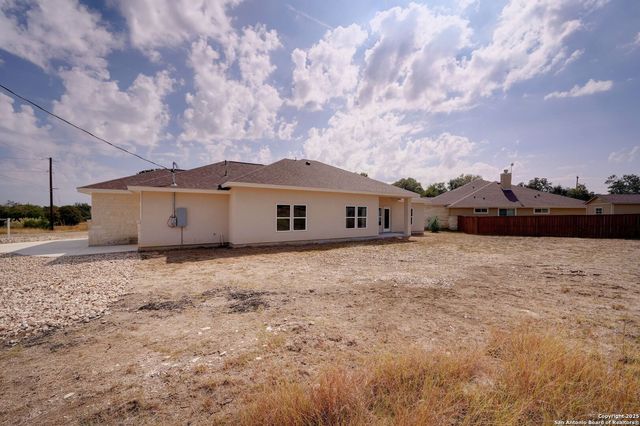 100 S Micah Andrews, Blanco, TX 78606