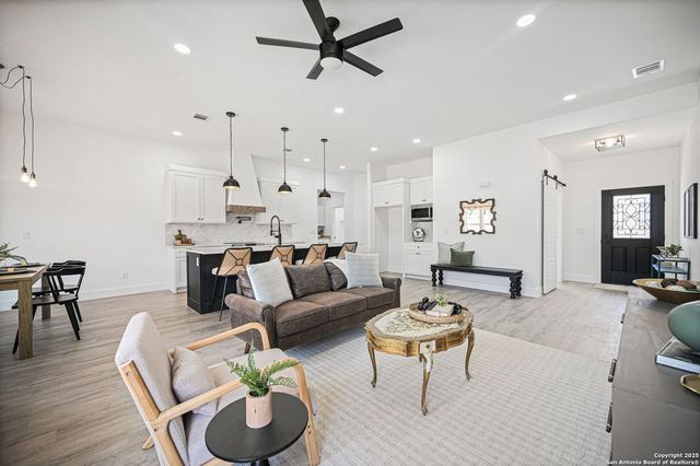 100 S Micah Andrews, Blanco, TX 78606