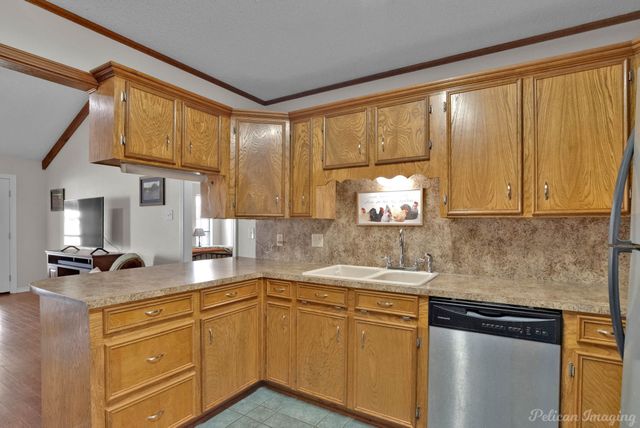 6329 Anandale Drive, Bossier City, LA 71112