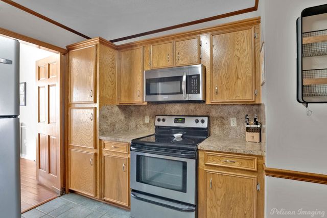 6329 Anandale Drive, Bossier City, LA 71112