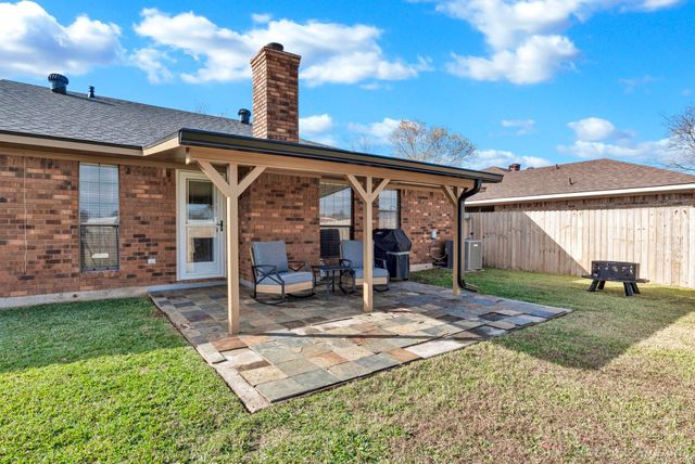 6329 Anandale Drive, Bossier City, LA 71112