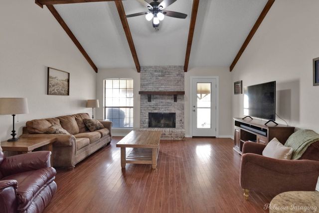 6329 Anandale Drive, Bossier City, LA 71112