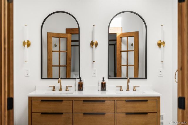 9662 W 69th Place, Arvada, CO 80004