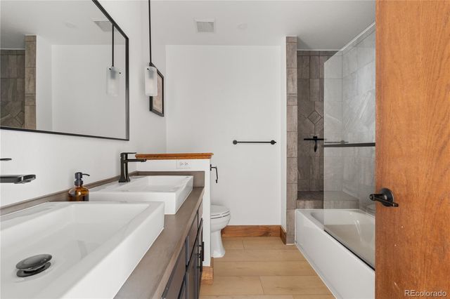 9662 W 69th Place, Arvada, CO 80004