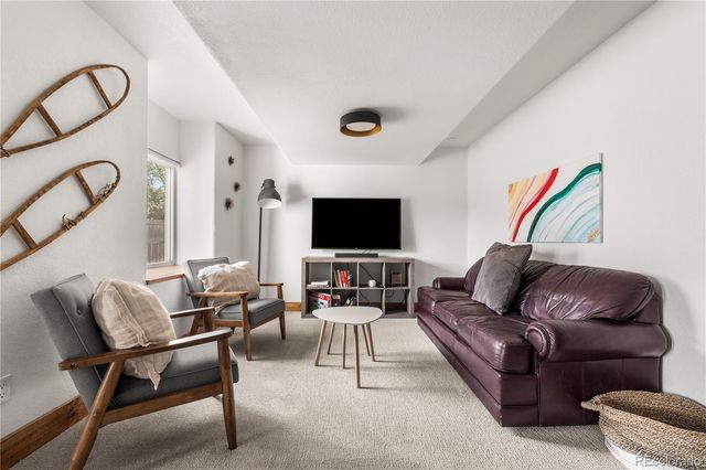 9662 W 69th Place, Arvada, CO 80004