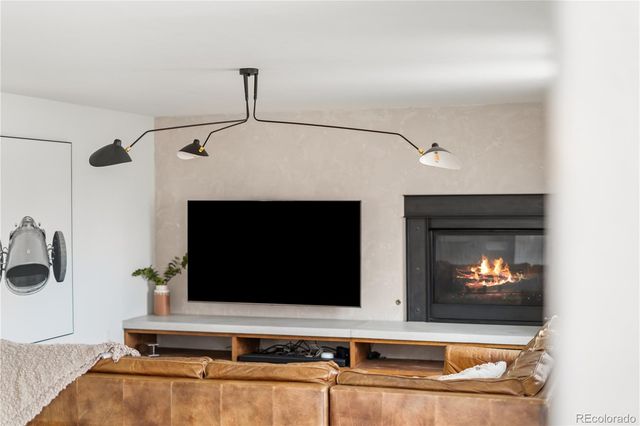 9662 W 69th Place, Arvada, CO 80004