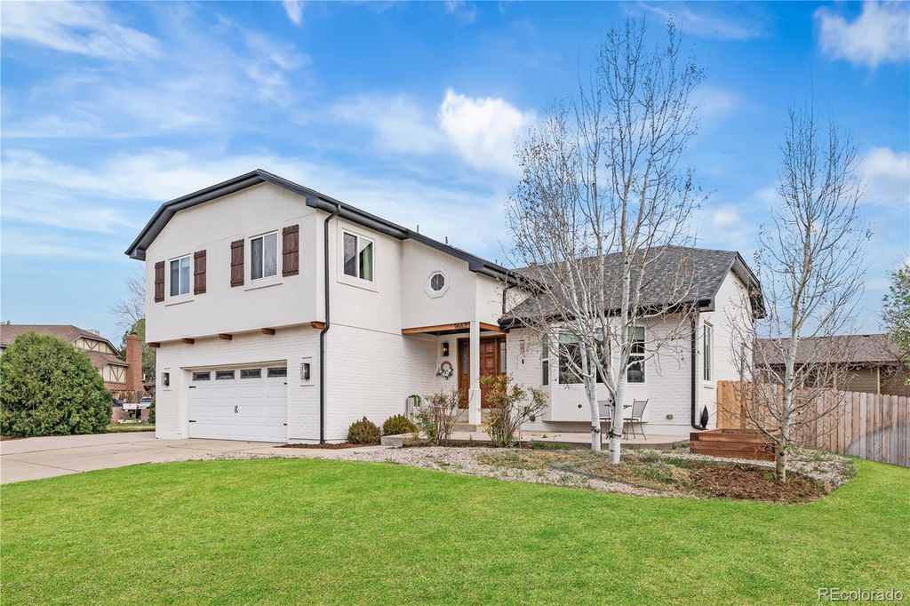 9662 W 69th Place, Arvada, CO 80004