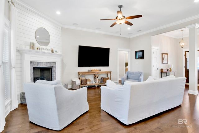 8715 Bainbridge Drive, Daphne, AL 36526