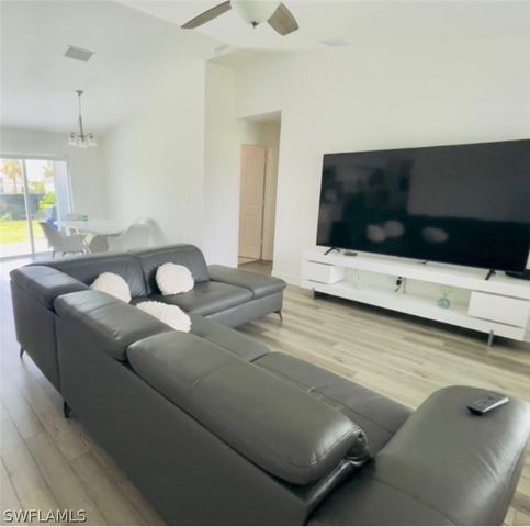 2524 NE 5th AVE, Cape Coral, FL 33909