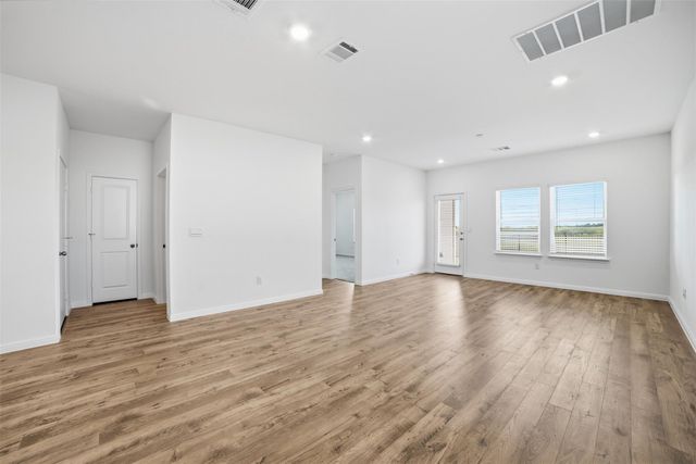 339 Mustang Lake CIR, Buda, TX 78610