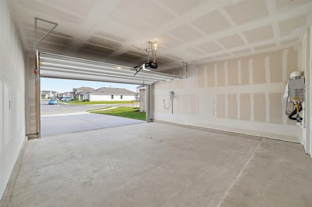 339 Mustang Lake CIR, Buda, TX 78610