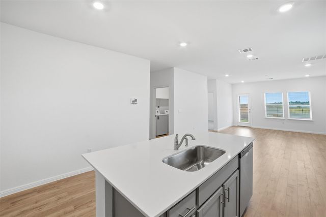 339 Mustang Lake CIR, Buda, TX 78610