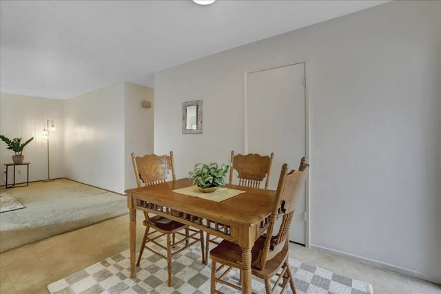 882 Forest Glade Cir, Grass Valley, CA 95945