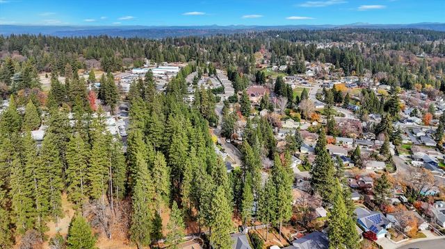 882 Forest Glade Cir, Grass Valley, CA 95945