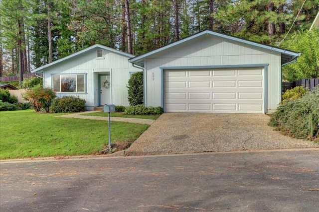 882 Forest Glade Cir, Grass Valley, CA 95945