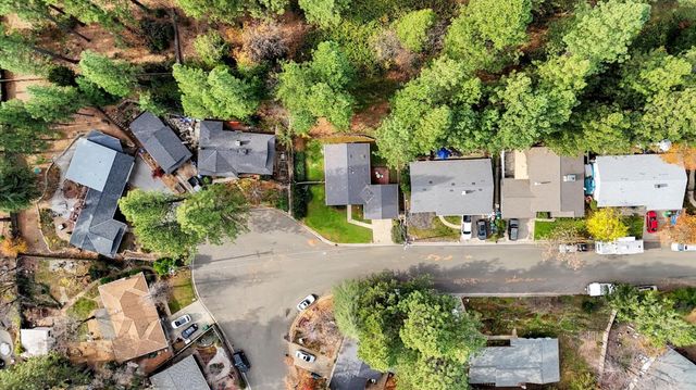 882 Forest Glade Cir, Grass Valley, CA 95945