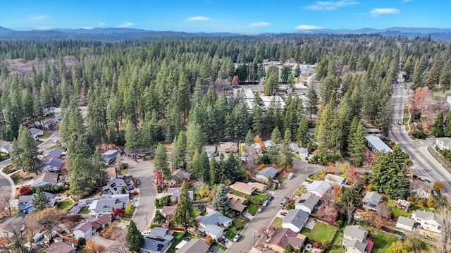 882 Forest Glade Cir, Grass Valley, CA 95945