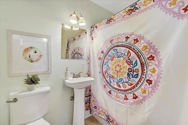 882 Forest Glade Cir, Grass Valley, CA 95945